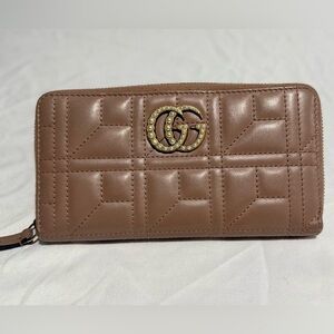 Authenticated Gucci Pearl Matelasse Wallet